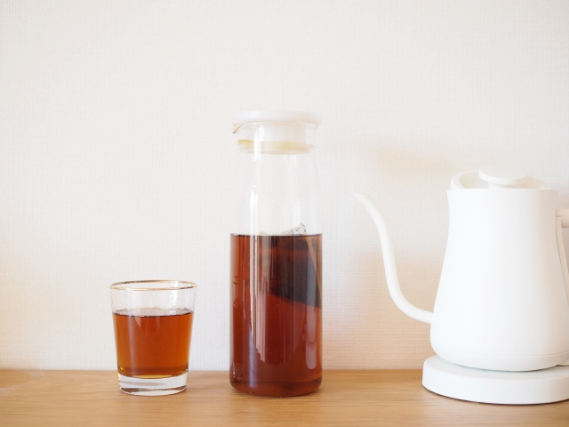 お茶ポットと電気ケトル